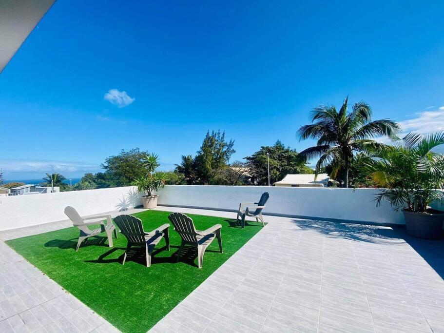 Villa Bois De Couleur Piscine Et Toit Terrasse แซ็ง-ปีแยร์ ภายนอก รูปภาพ